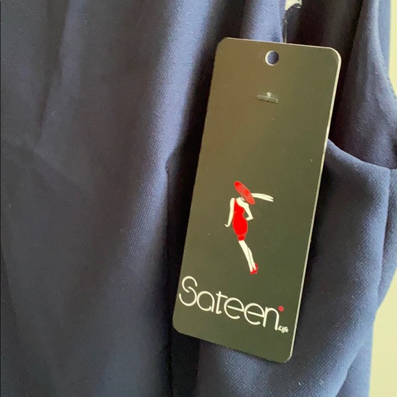 Never Used Women’s Dress - Picture 2 of 2